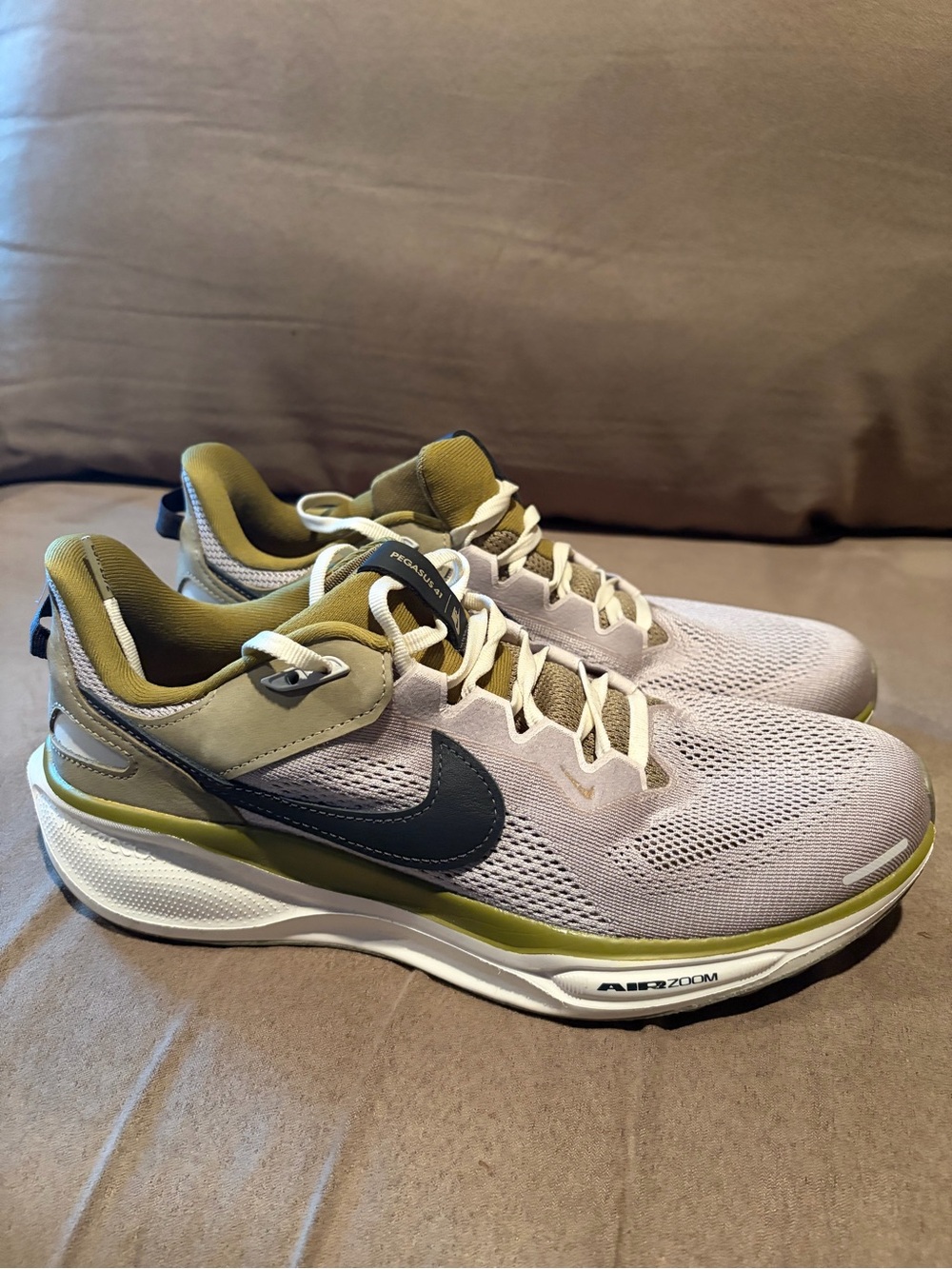 Nike Men’s Air Pegasus 41 Special Edition Running Shoes - Olive/Grey - size 9.5
